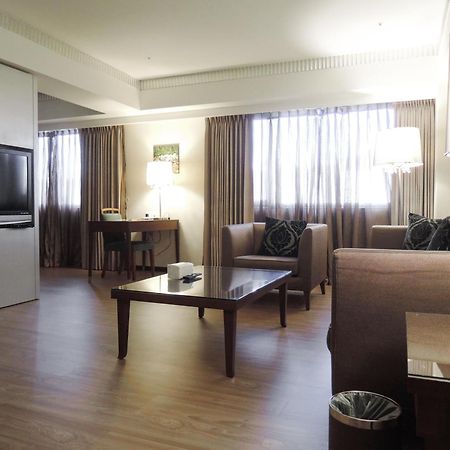 Check Inn Taipei Neihu Экстерьер фото